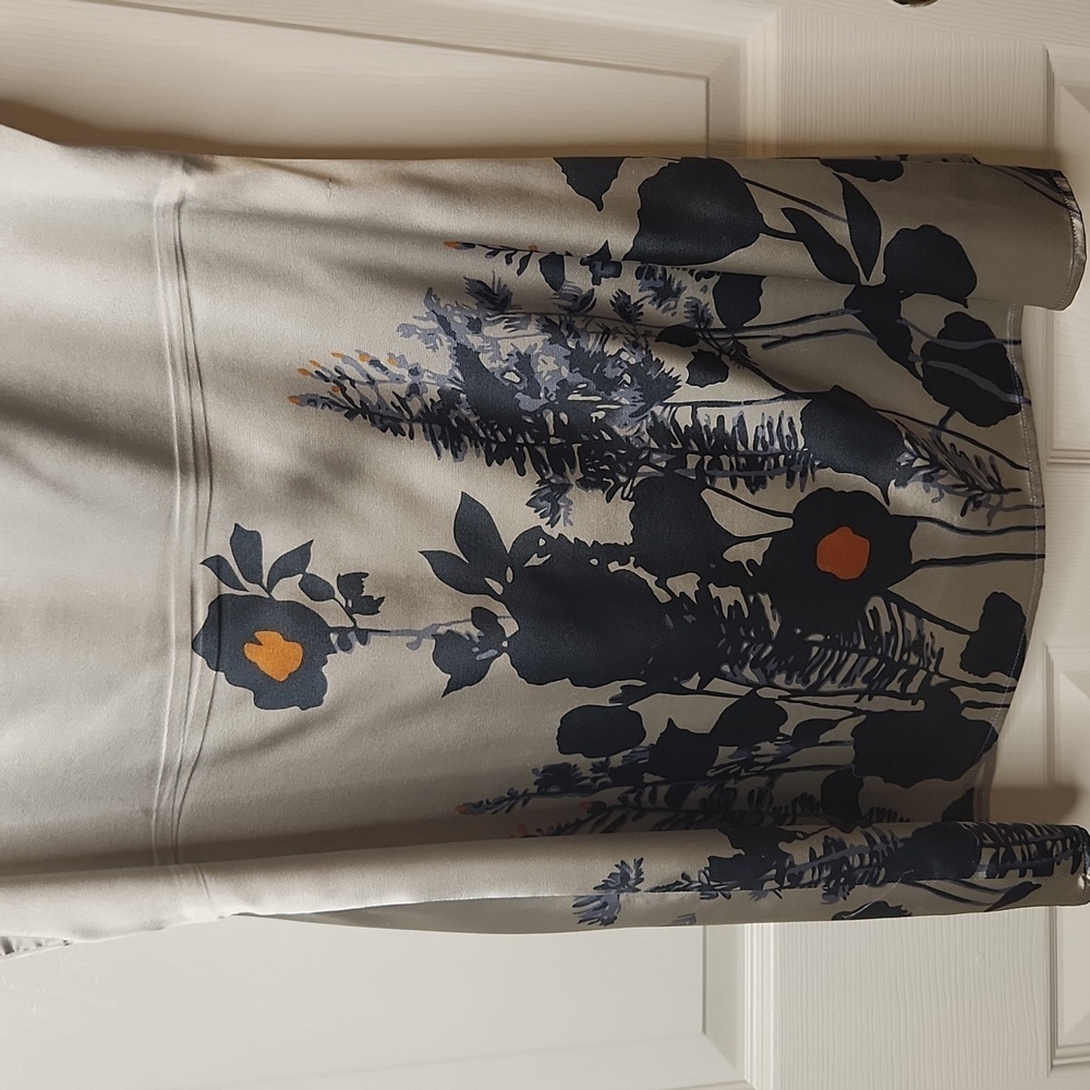BCBGMAXAZRIA Women's Silvertone Gray Y2k Satin Floral Dress Size S - Picture 8 of 13